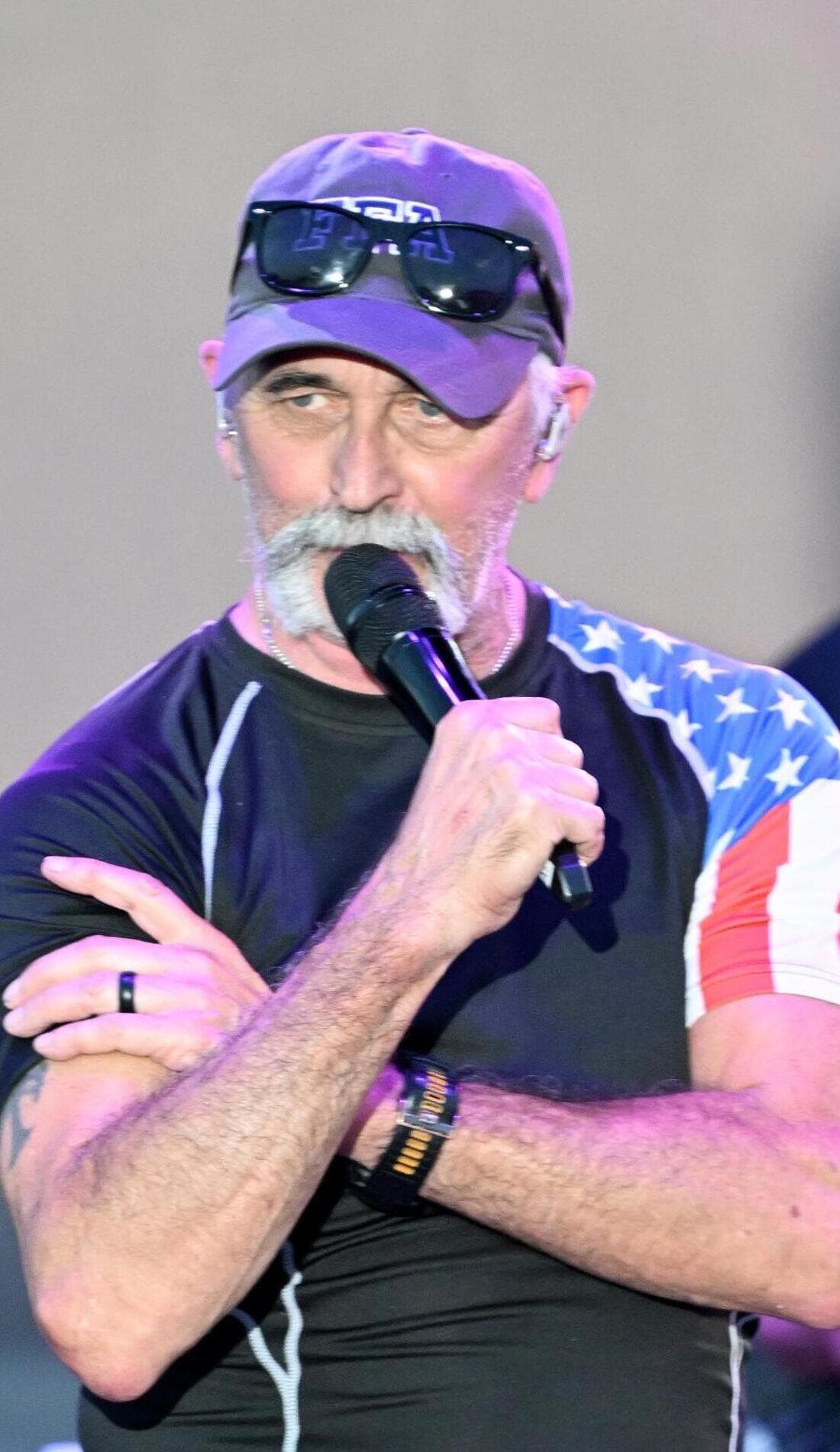 Aaron Tippin Tickets & Concert Tour Dates 20242025 SeatGeek