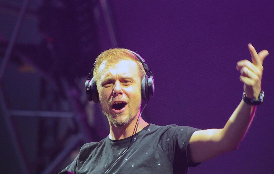 Armin Van Buuren (21+)