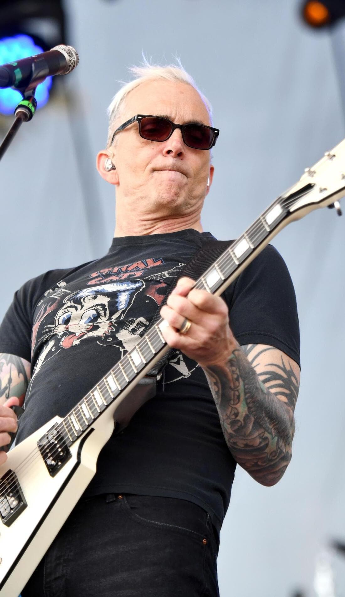 Art Alexakis Tickets & Concert Tour Dates 2024 | SeatGeek