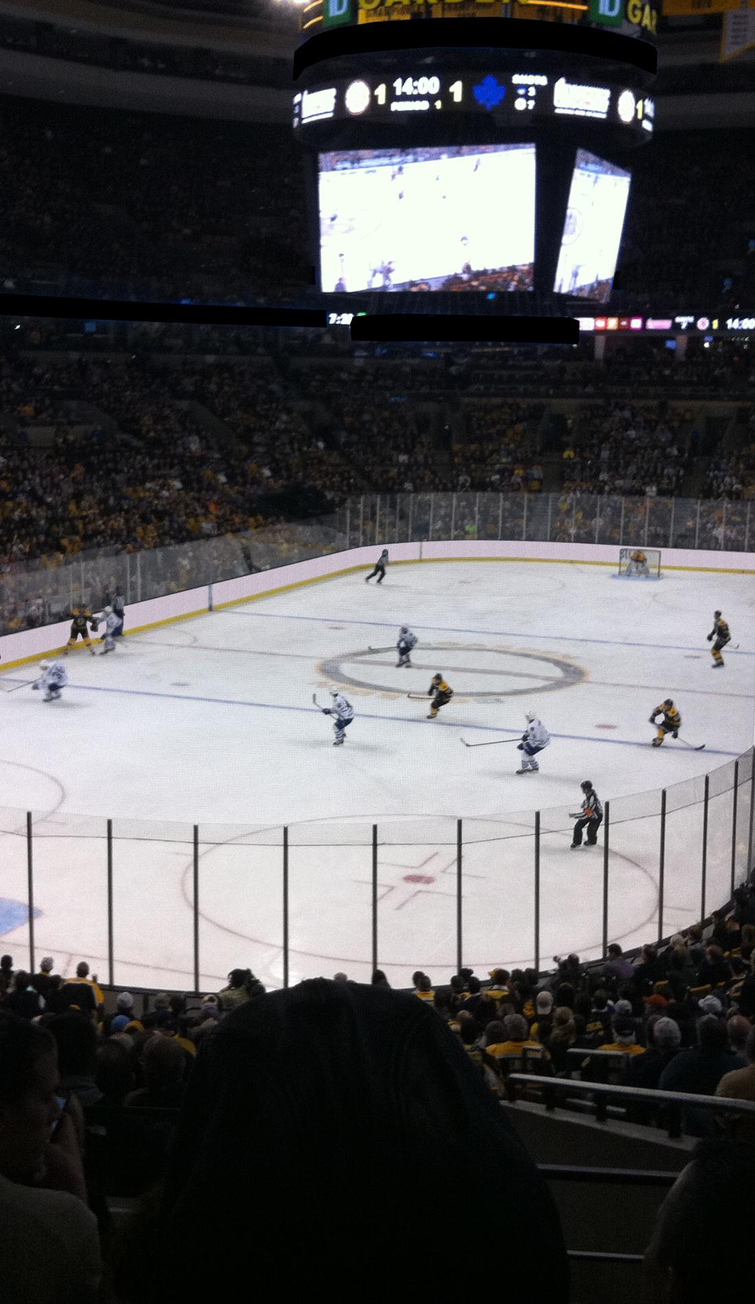 Bruins crush Avalanche 5-0 during matinee at the Garden