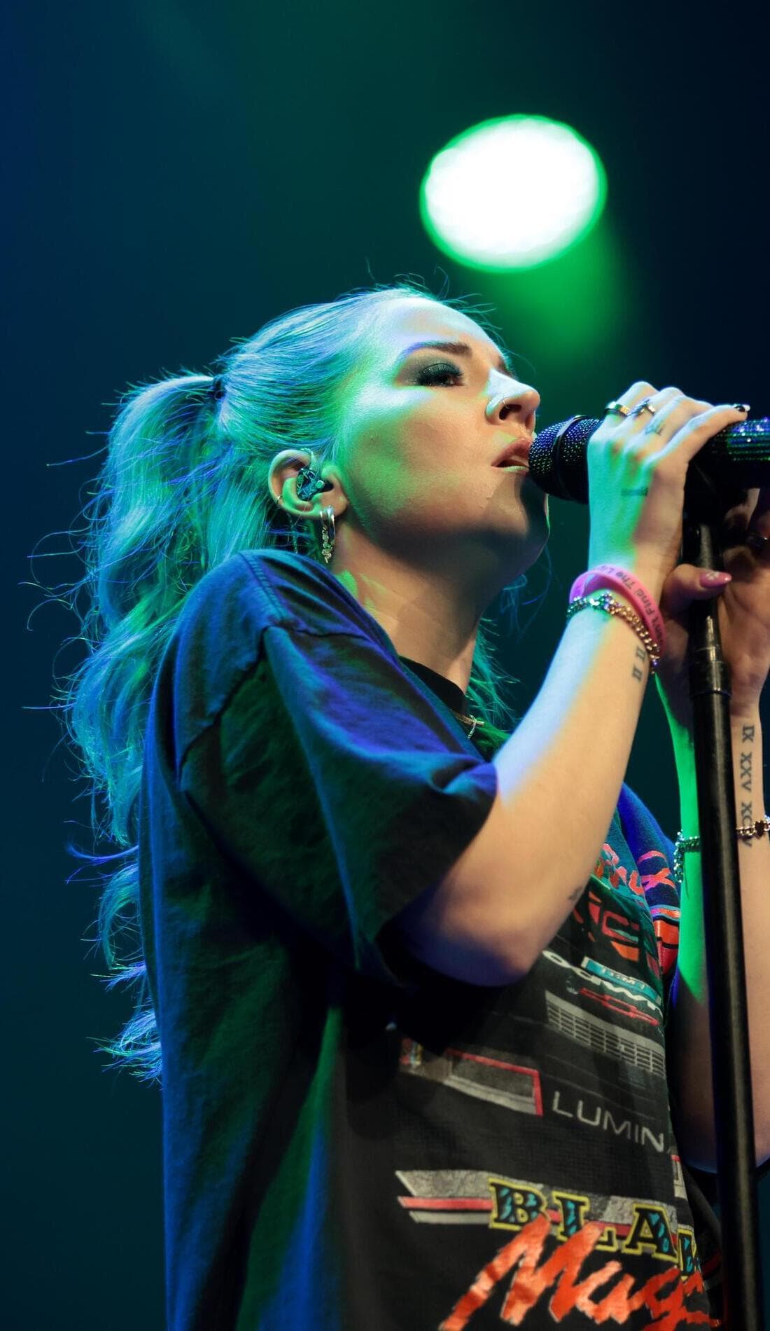 Charlotte Sands Tickets & Concert Tour Dates 2024 | SeatGeek