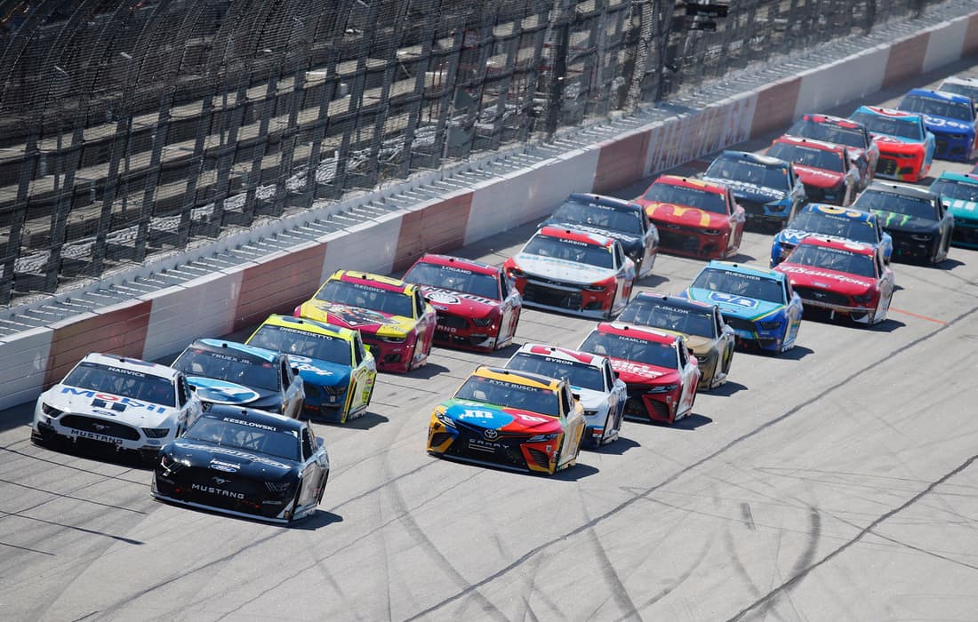 Darlington Raceway Featured Live Event Tickets & 2024 Schedules | SeatGeek