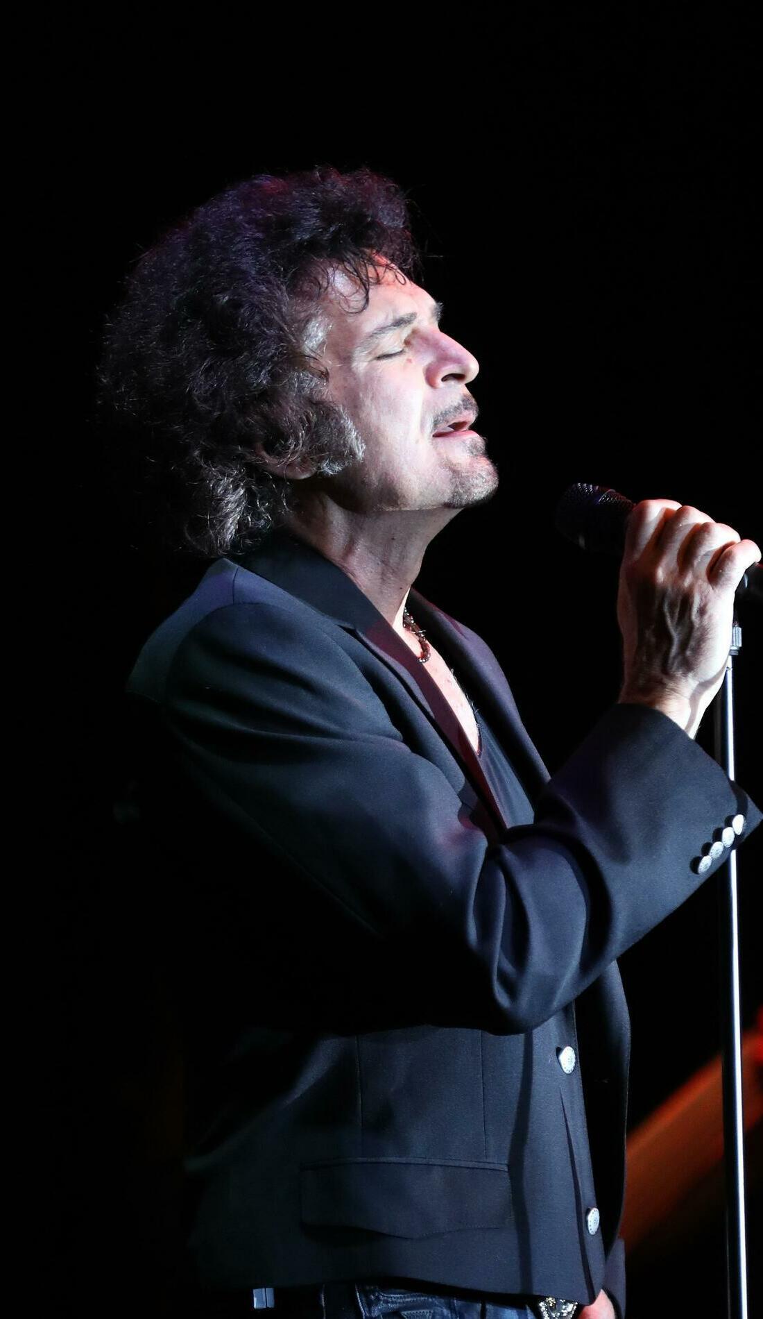 Gino Vannelli Concert Tickets, 2024 Tour Dates & Locations SeatGeek