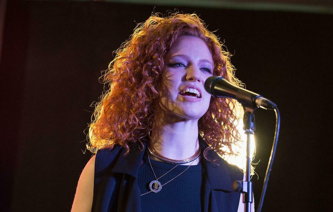 Jess Glynne (21+)