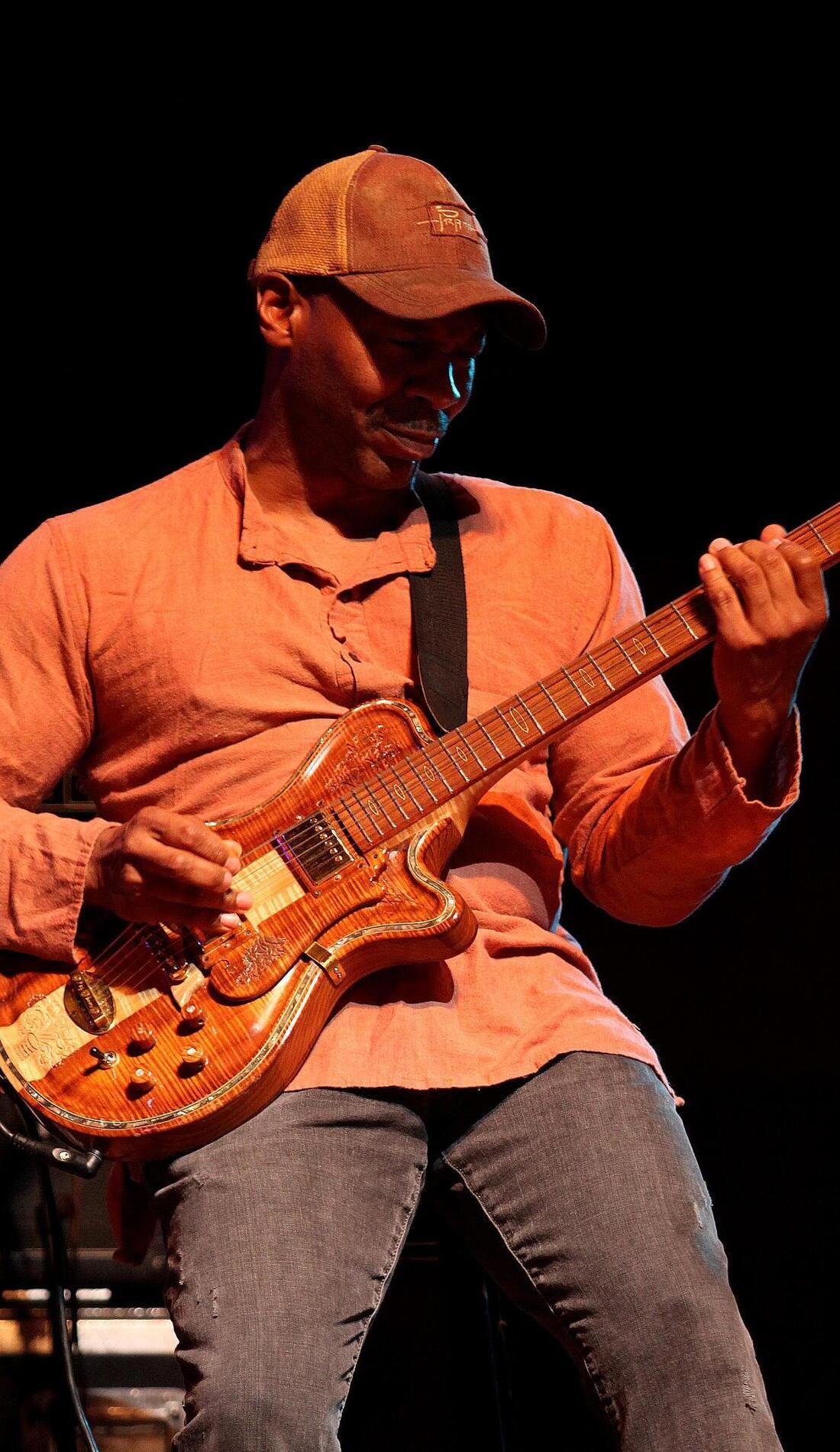 kevin eubanks tour dates