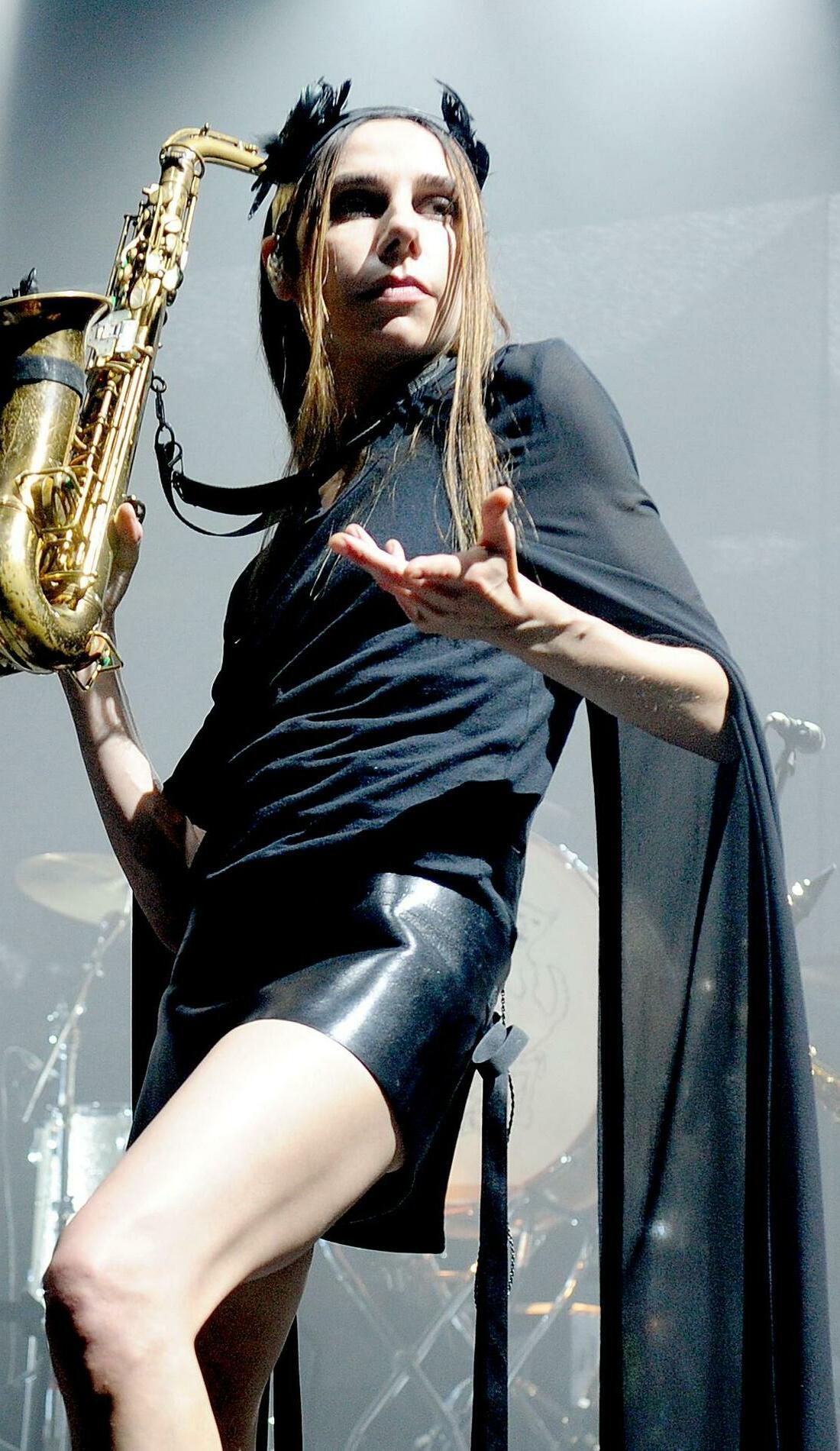 PJ Harvey Tickets & Concert Tour Dates 2024 SeatGeek