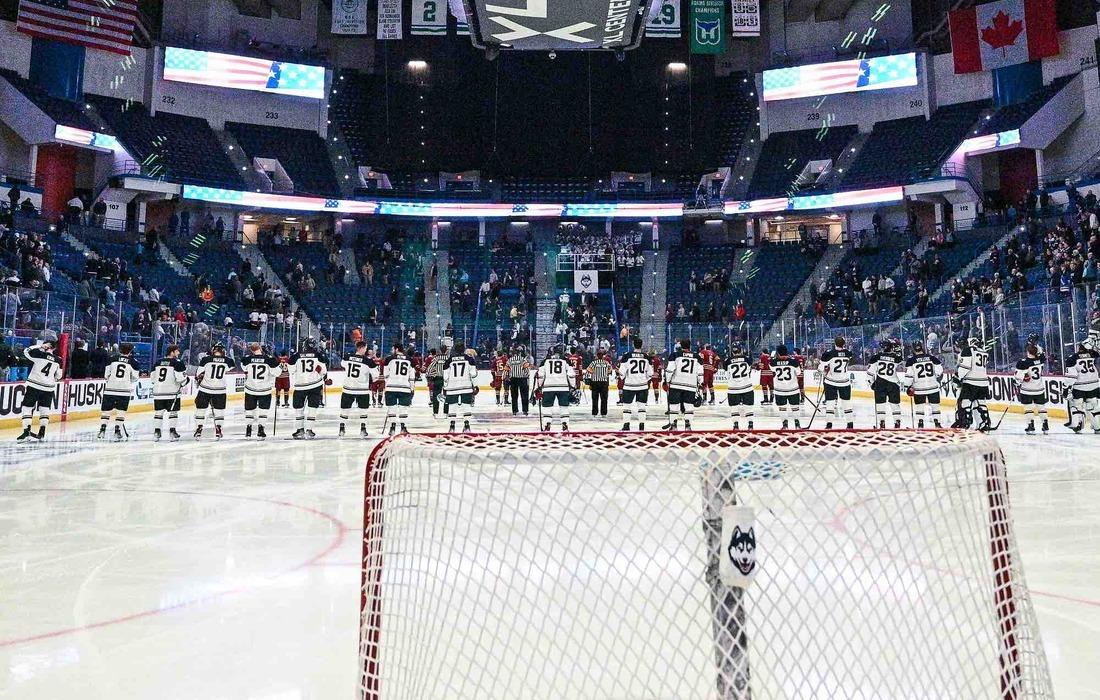 Vermont Catamounts at UConn Huskies Mens Hockey