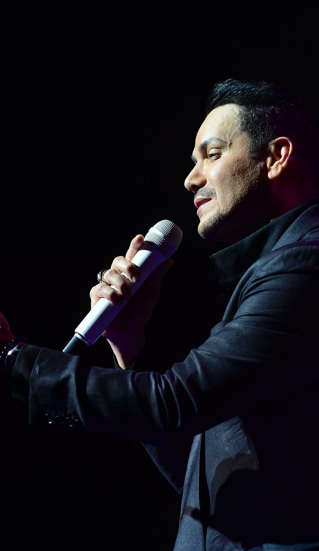Victor Manuelle Concert Tickets, 2024 Tour Dates & Locations SeatGeek
