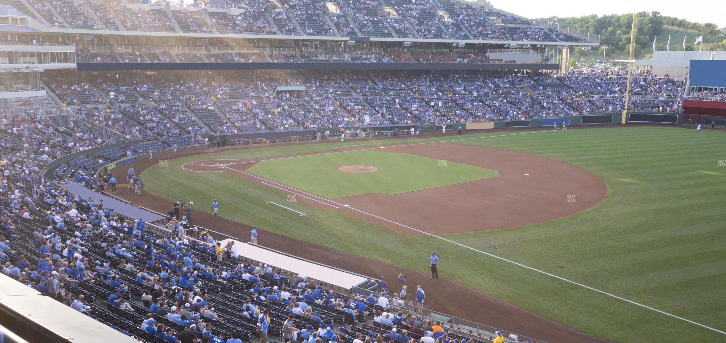 Seating view for Kauffman Stadium Section 322