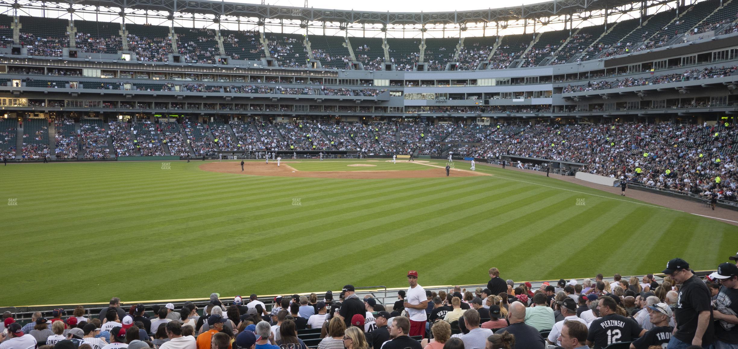 Seating view for Guaranteed Rate Field Section 160