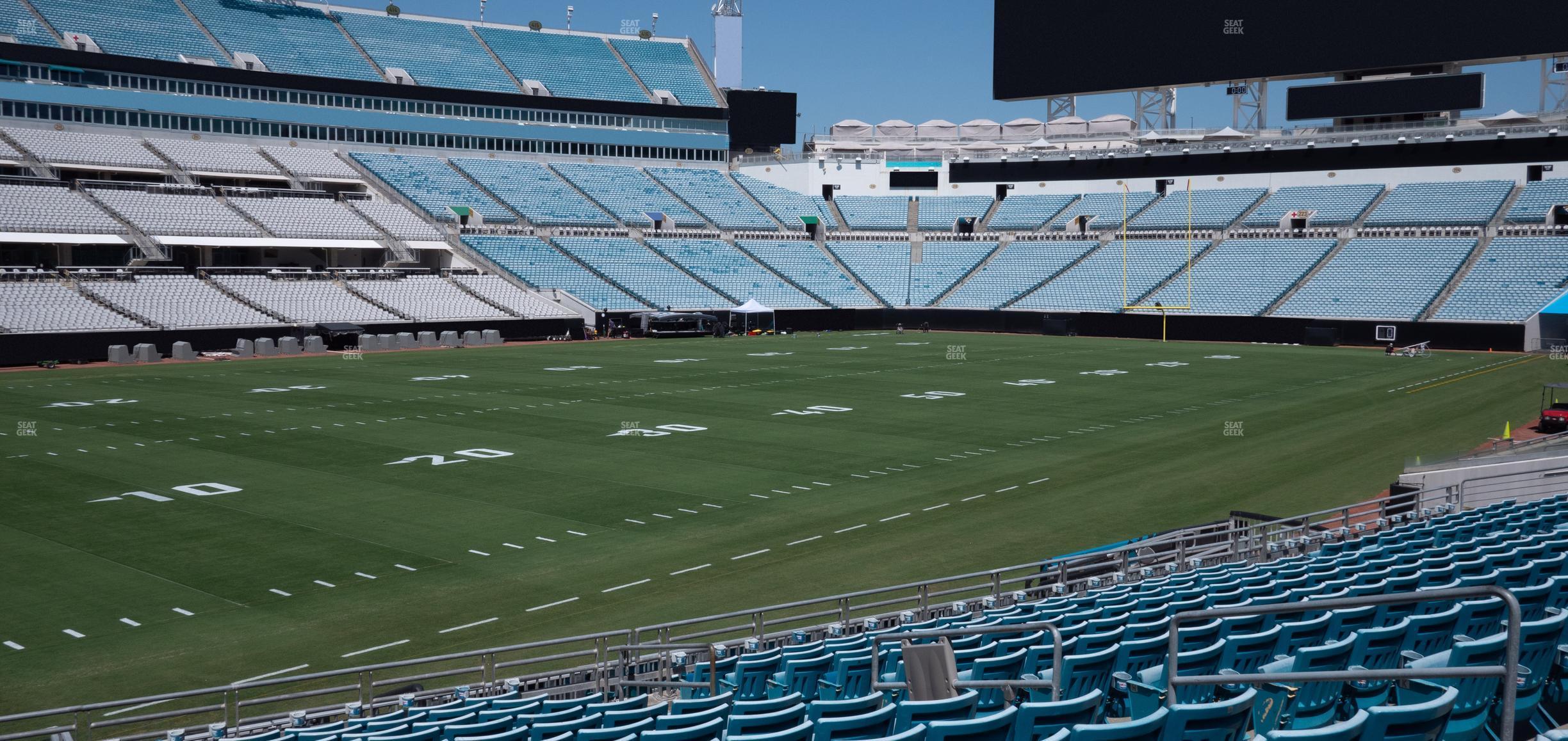 Seating view for EverBank Stadium Section 142