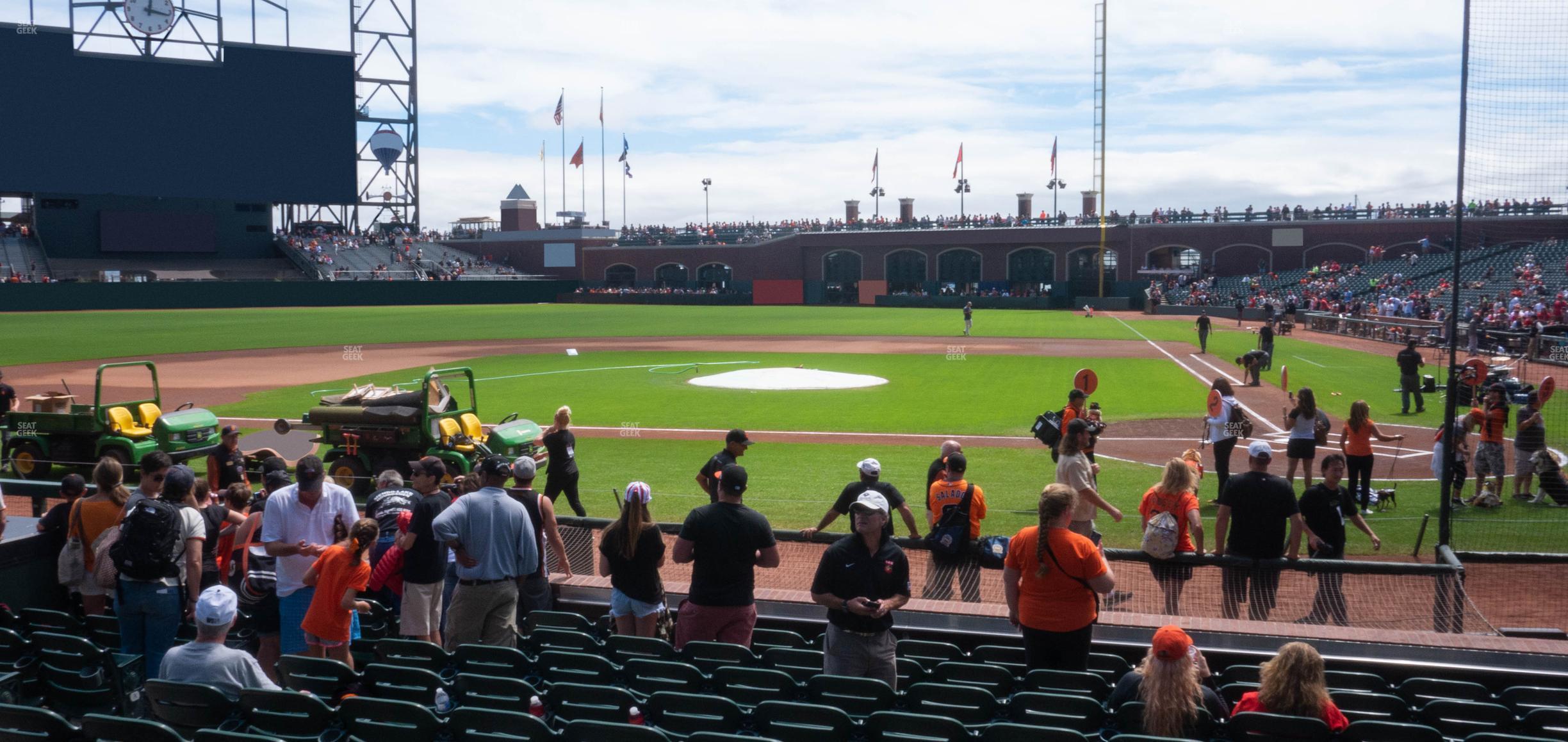 Seating view for Oracle Park Section Field Club 121