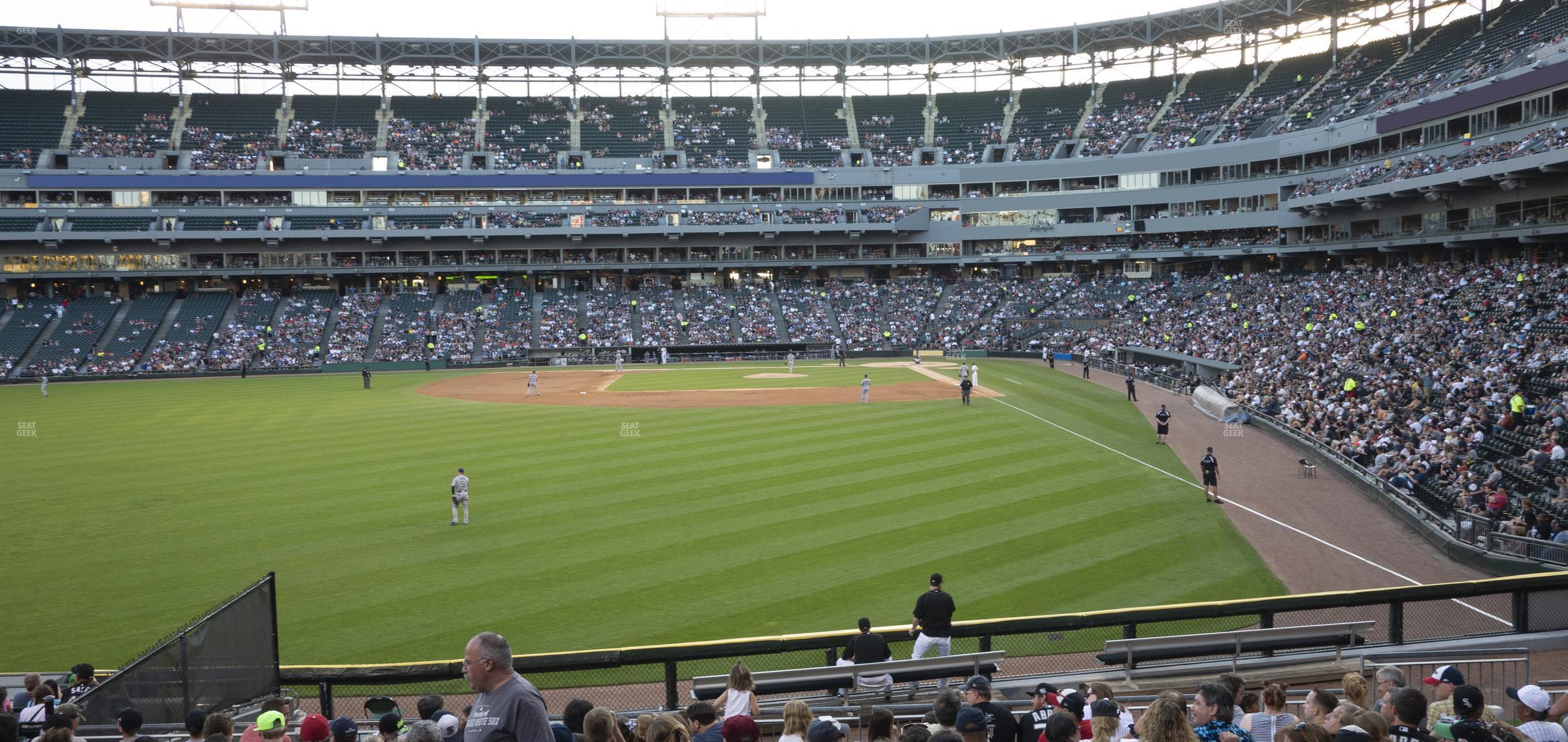 Seating view for Guaranteed Rate Field Section 158