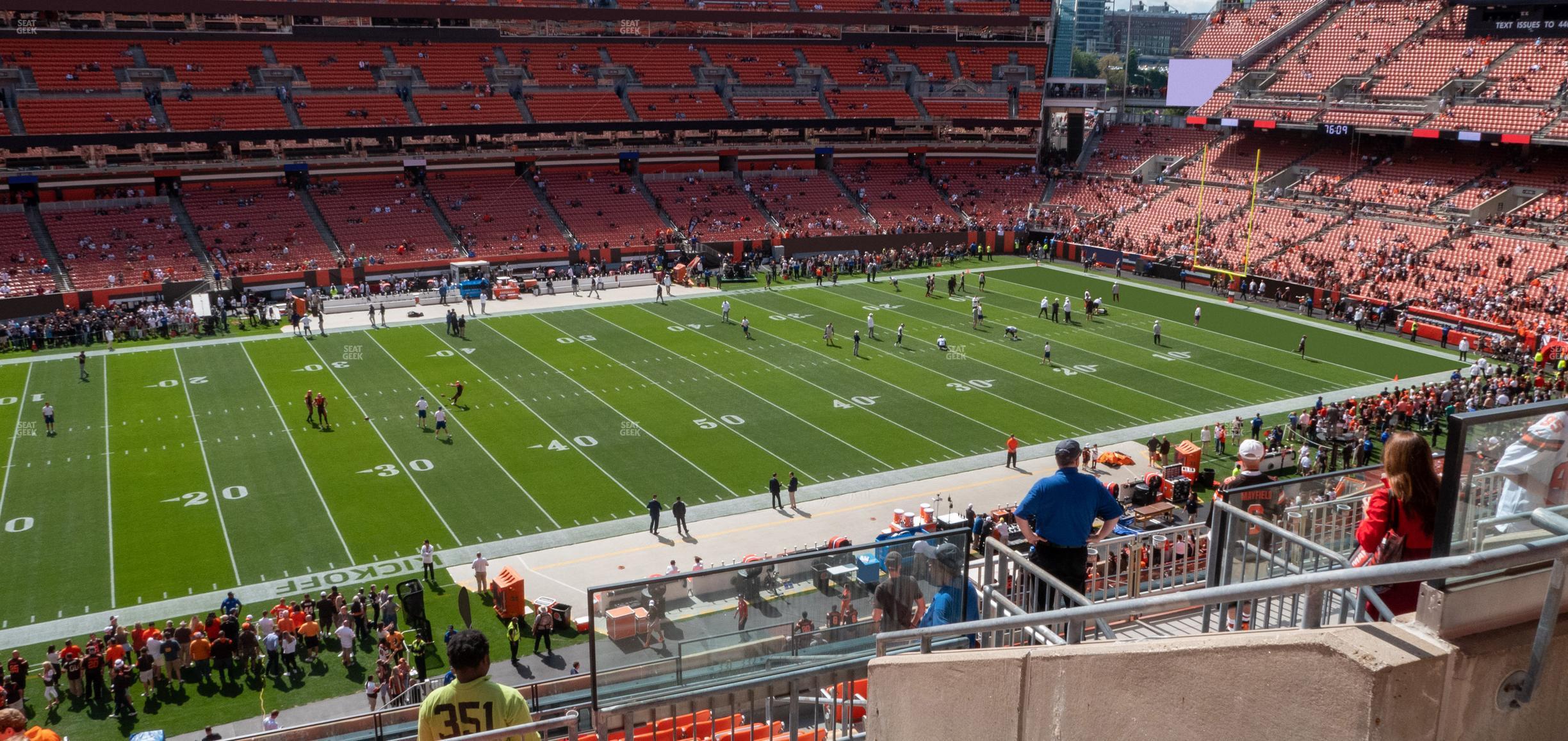 Seating view for Huntington Bank Field Section Club 331