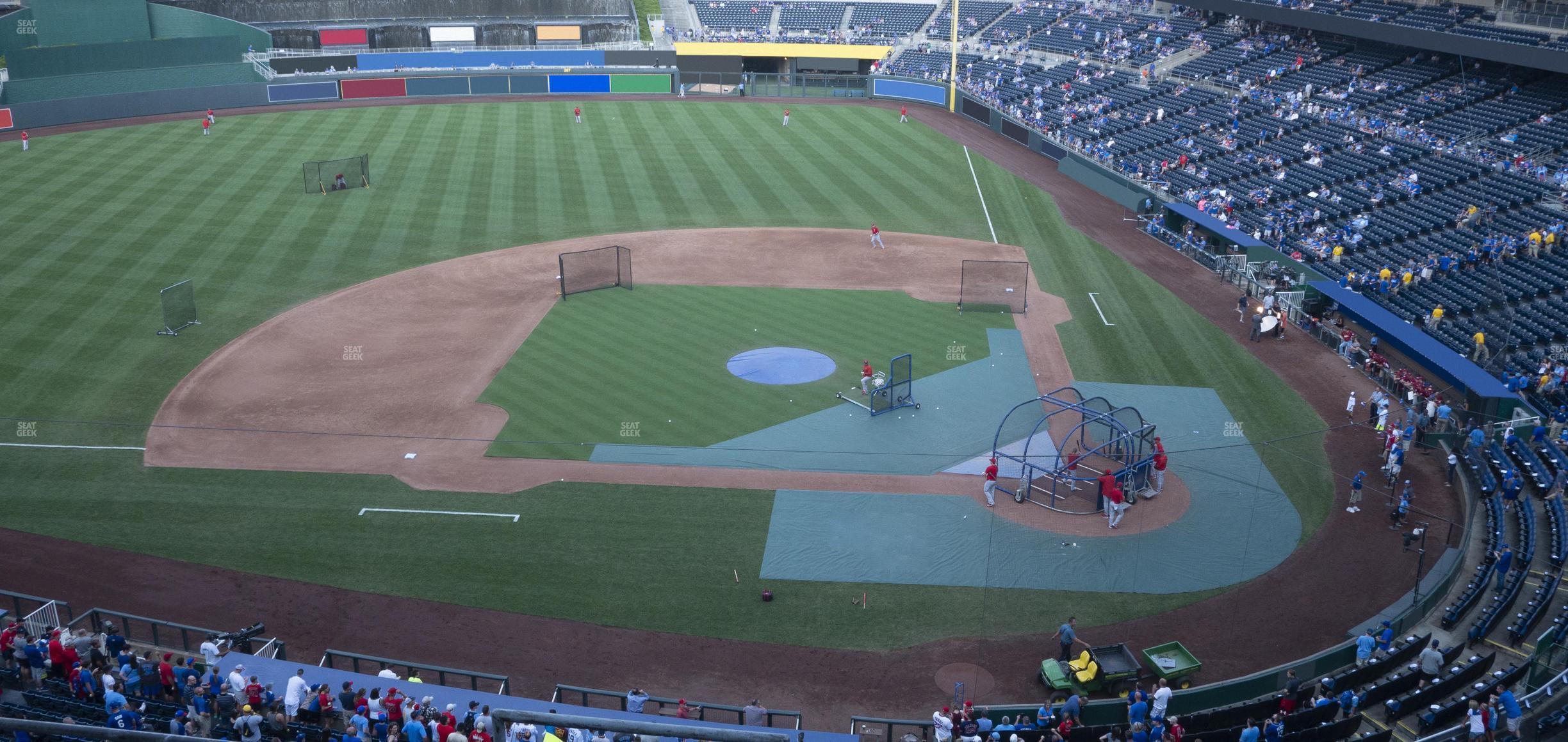 Seating view for Kauffman Stadium Section 413 R