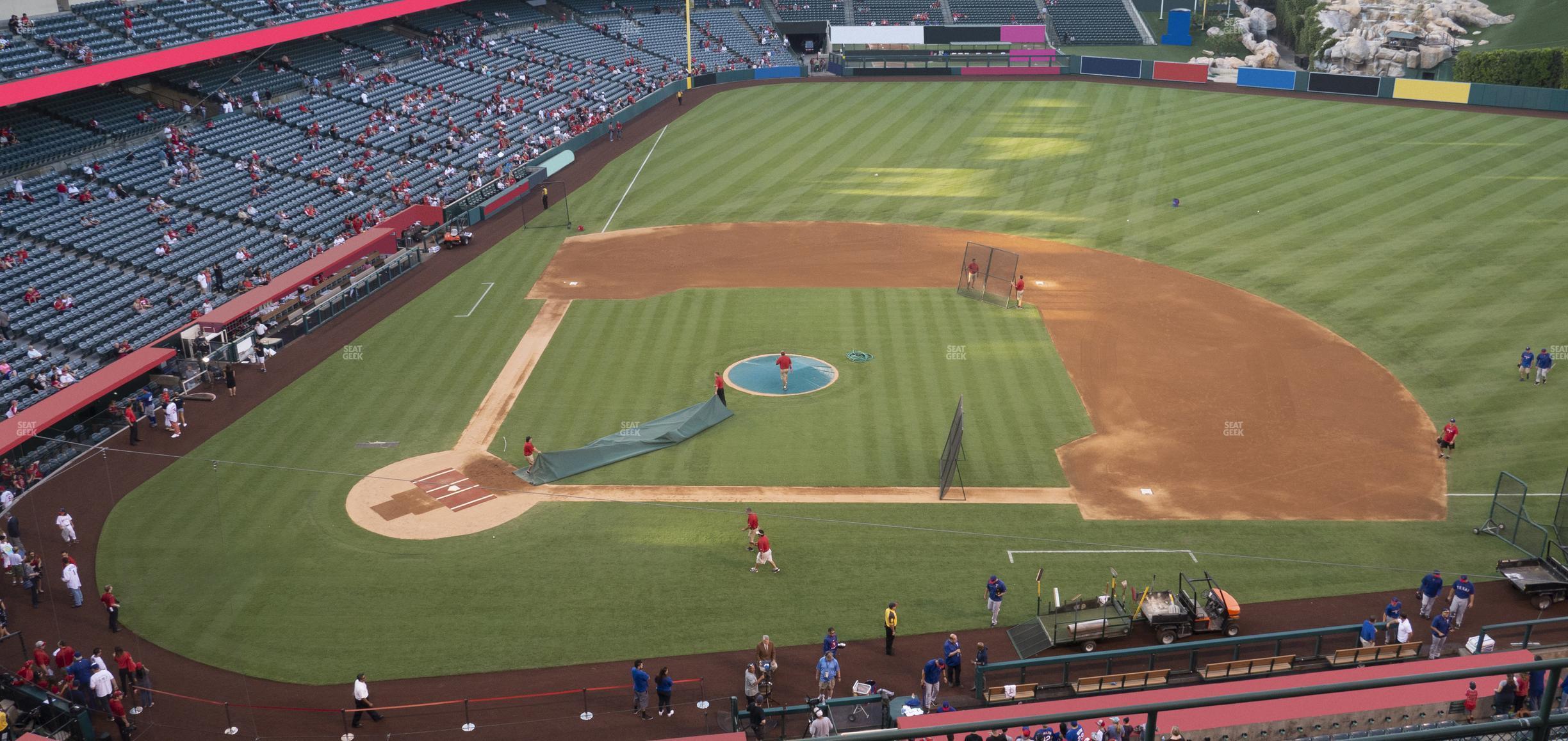 Seating view for Angel Stadium of Anaheim Section 424