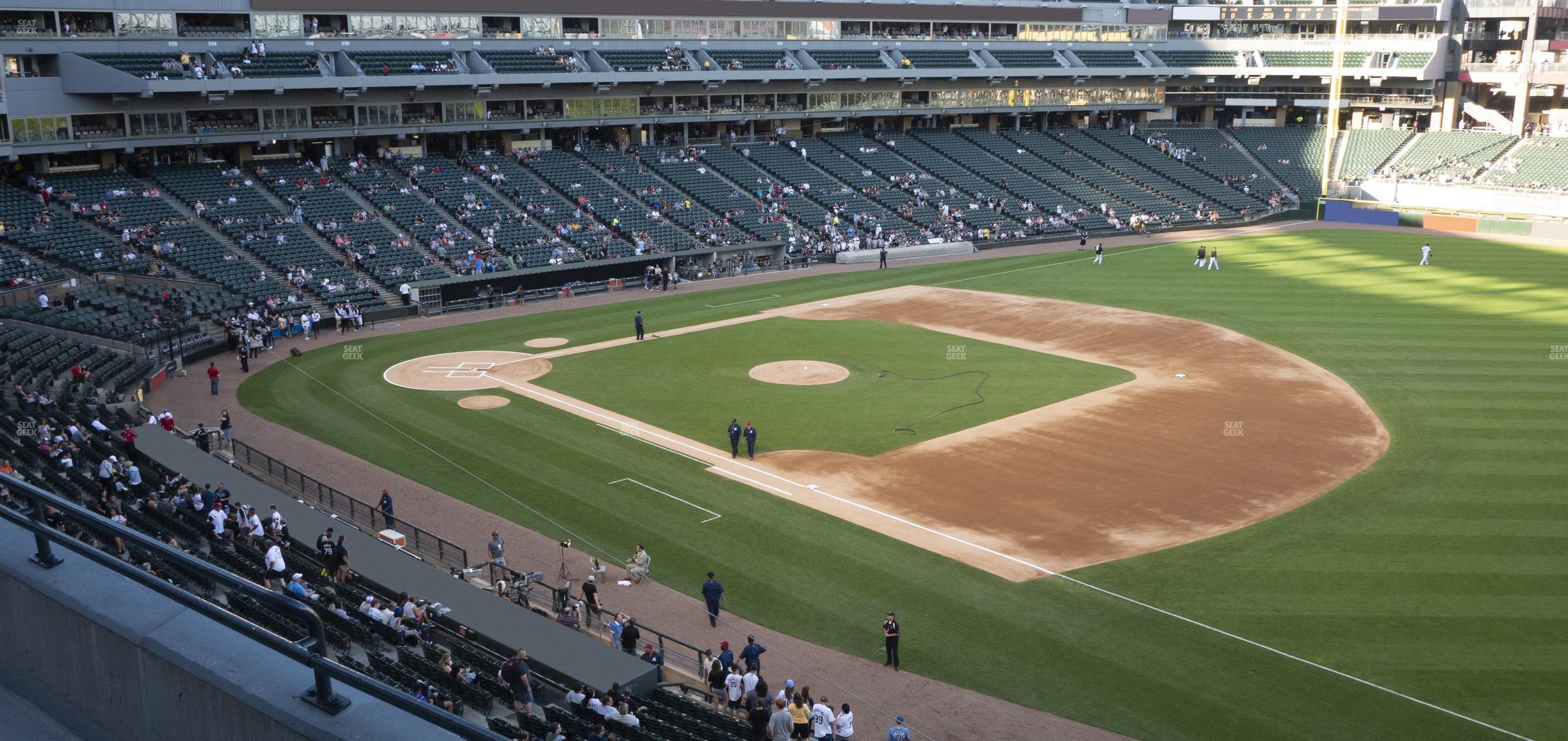 Seating view for Guaranteed Rate Field Section 318