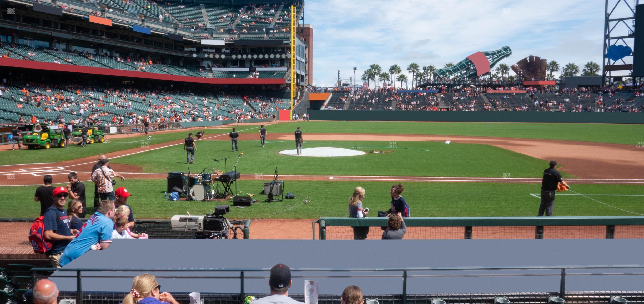 Seating view for Oracle Park Section Field Club 109