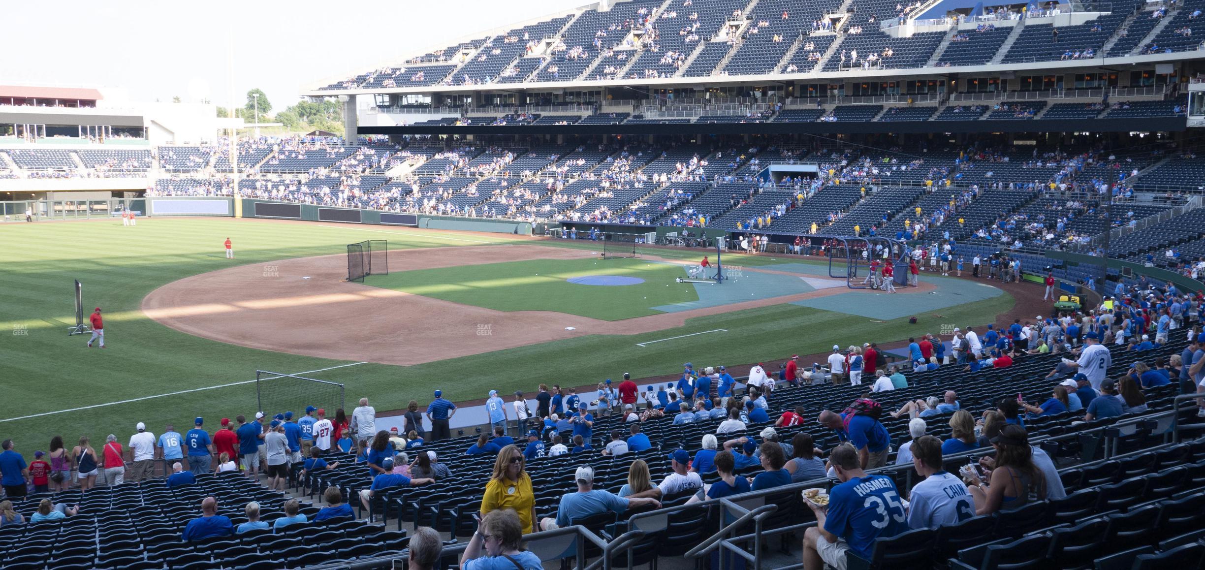 Seating view for Kauffman Stadium Section 215