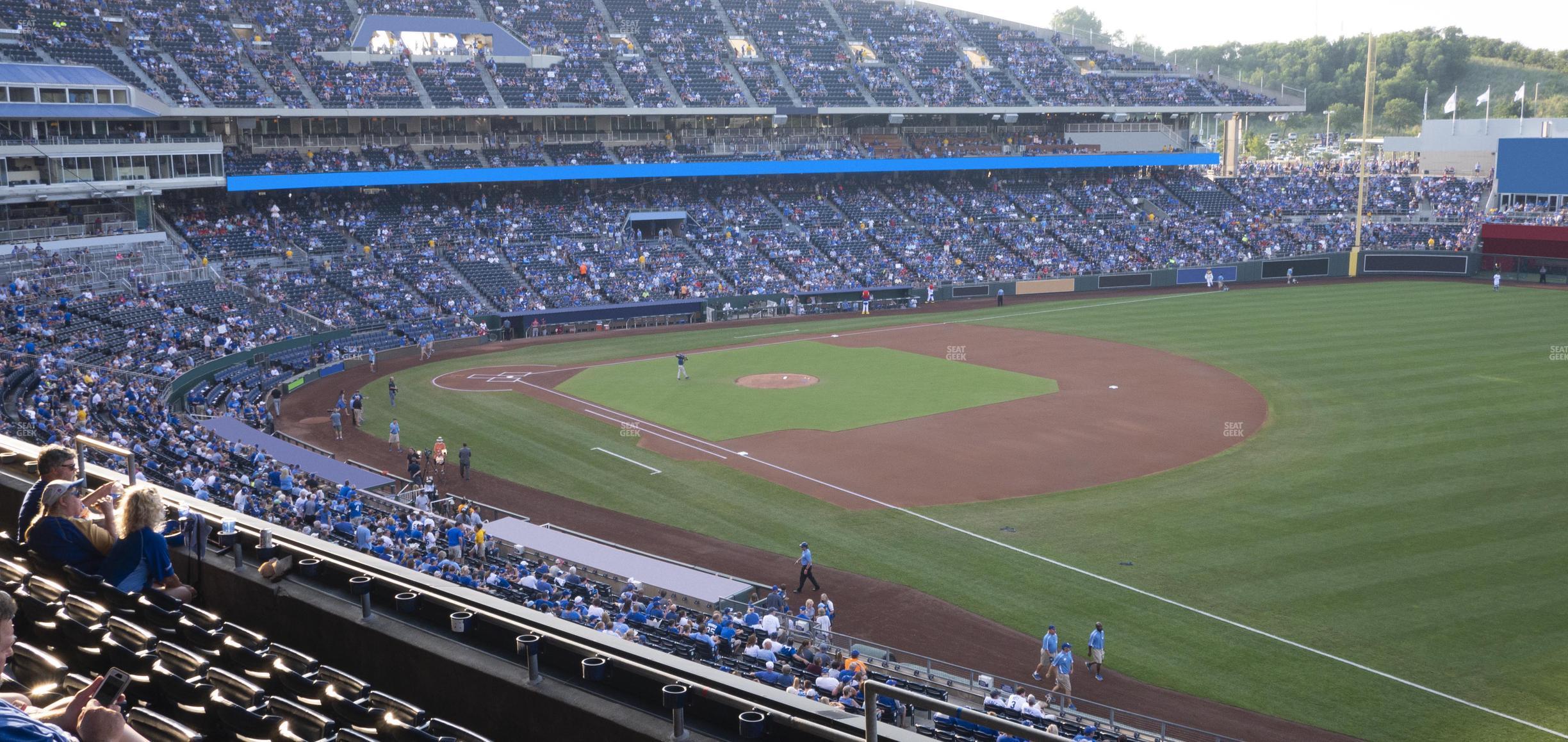 Seating view for Kauffman Stadium Section 323