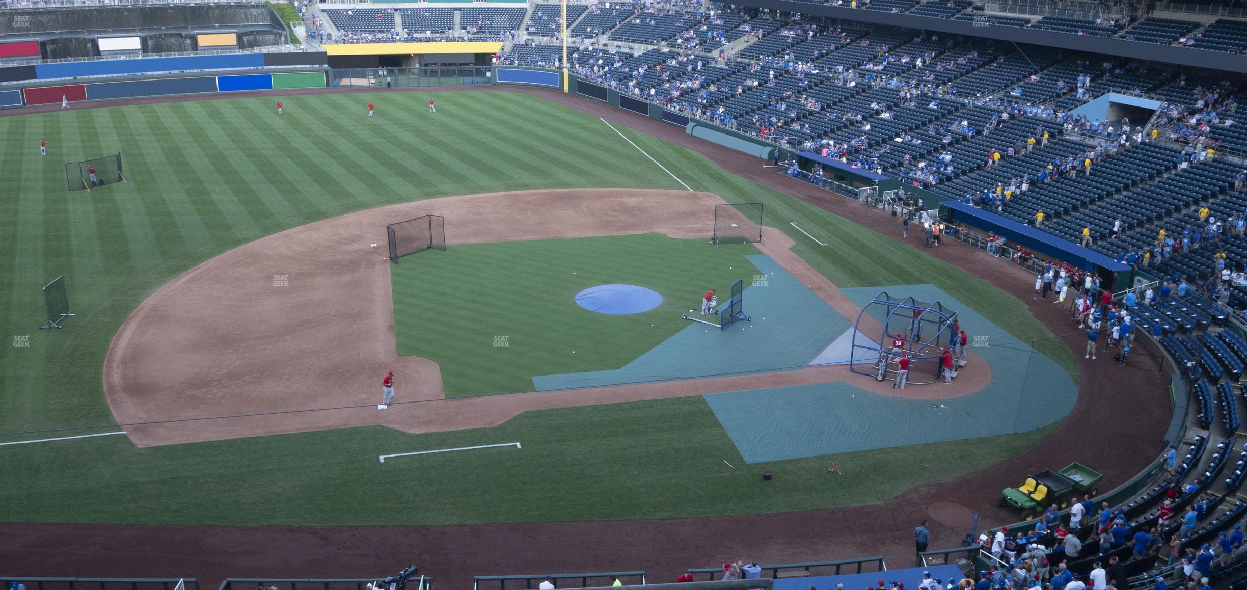 Seating view for Kauffman Stadium Section 411 R