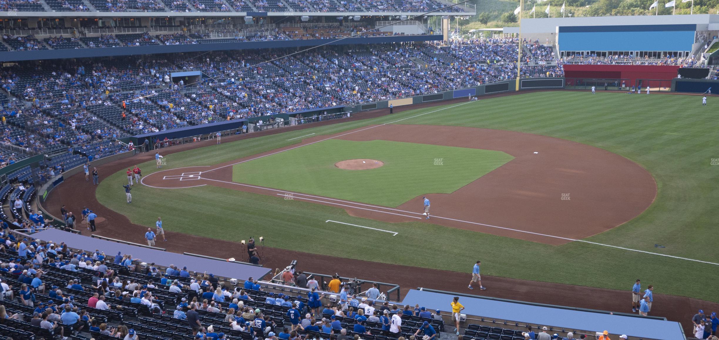 Seating view for Kauffman Stadium Section 319