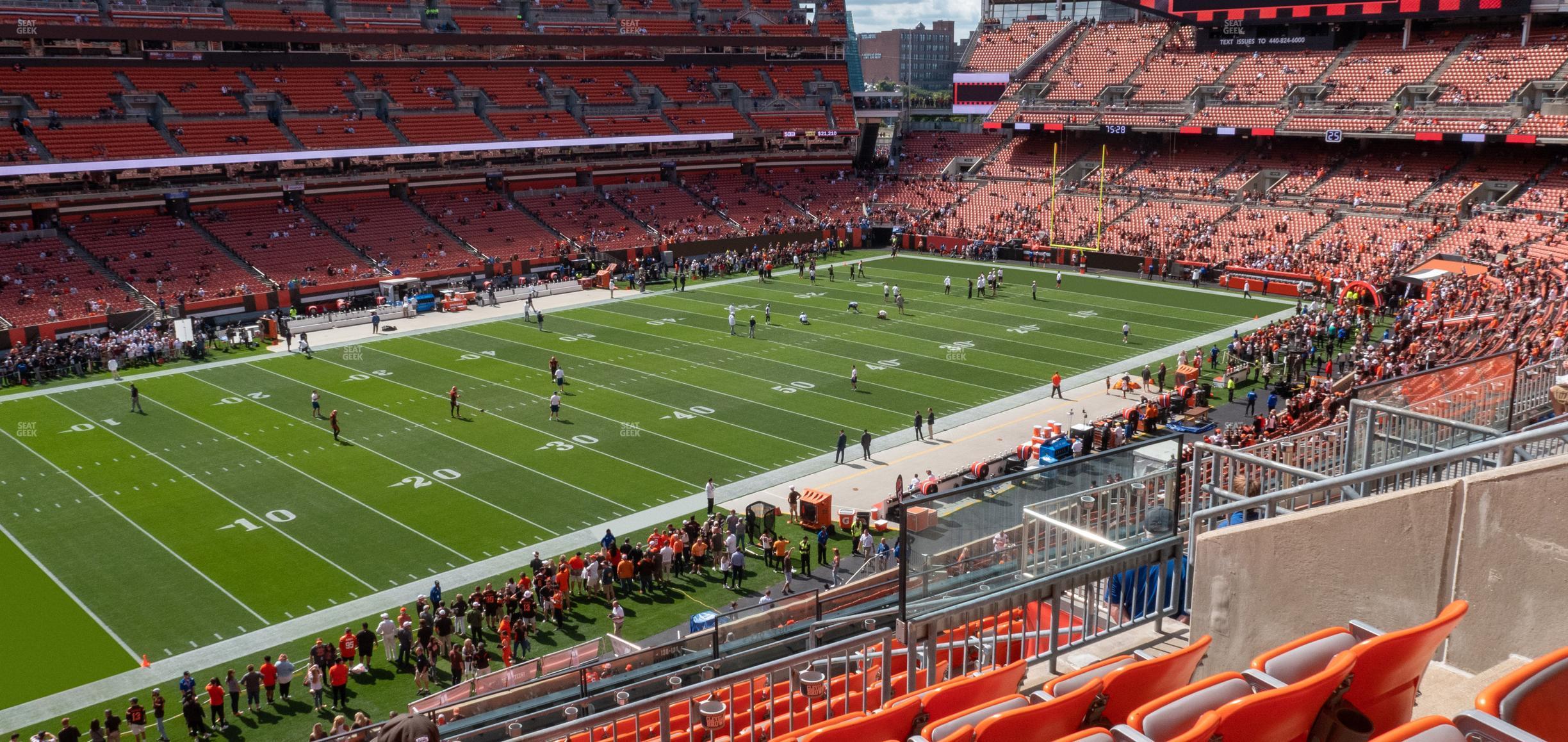 Seating view for Huntington Bank Field Section Club 329