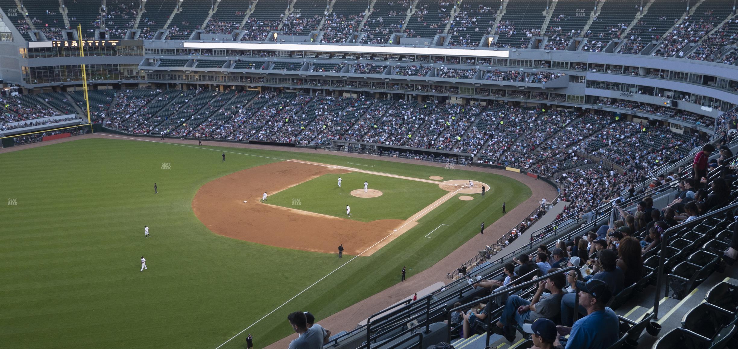 Seating view for Guaranteed Rate Field Section 552