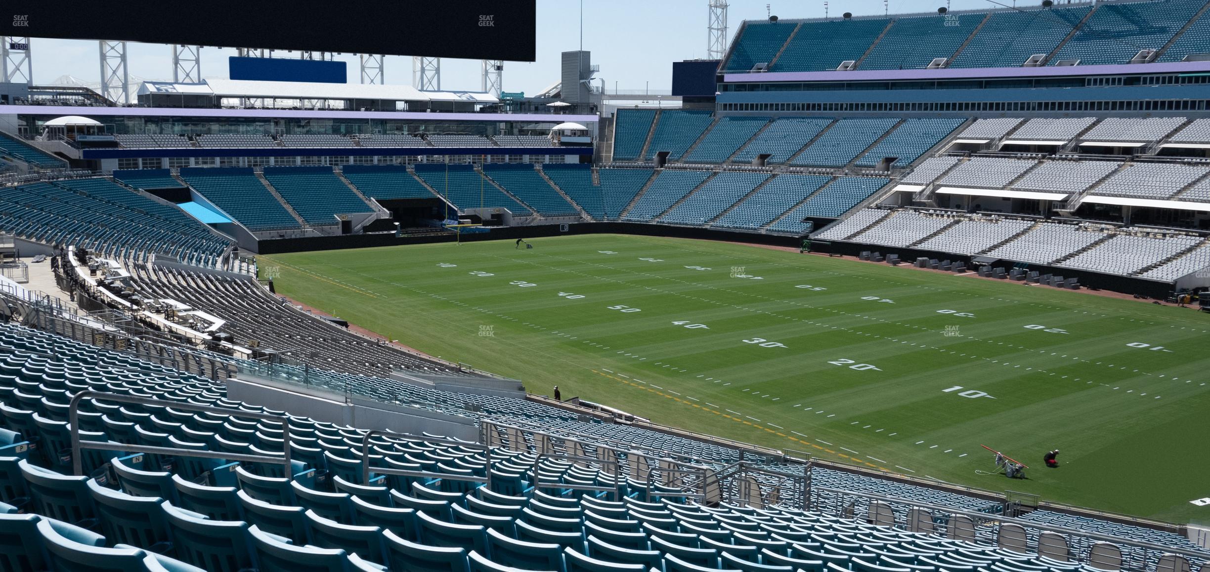 Seating view for EverBank Stadium Section 230