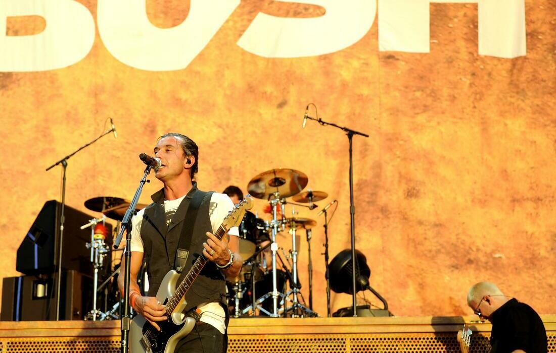Bush with Daughtry