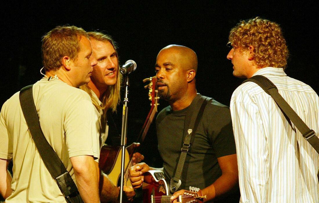 Hootie & the Blowfish with Collective Soul and Edwin McCain