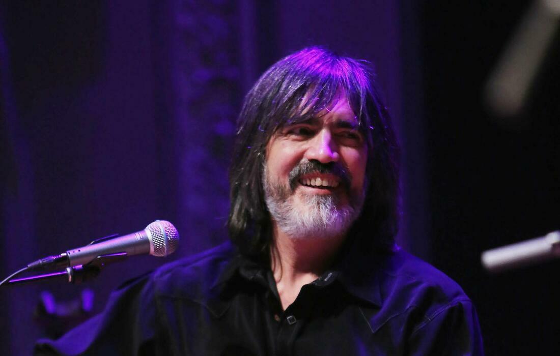 Larry Campbell (21+)