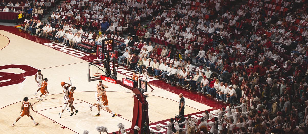 Lloyd Noble Center Featured Live Event Tickets & 2023 Schedules SeatGeek