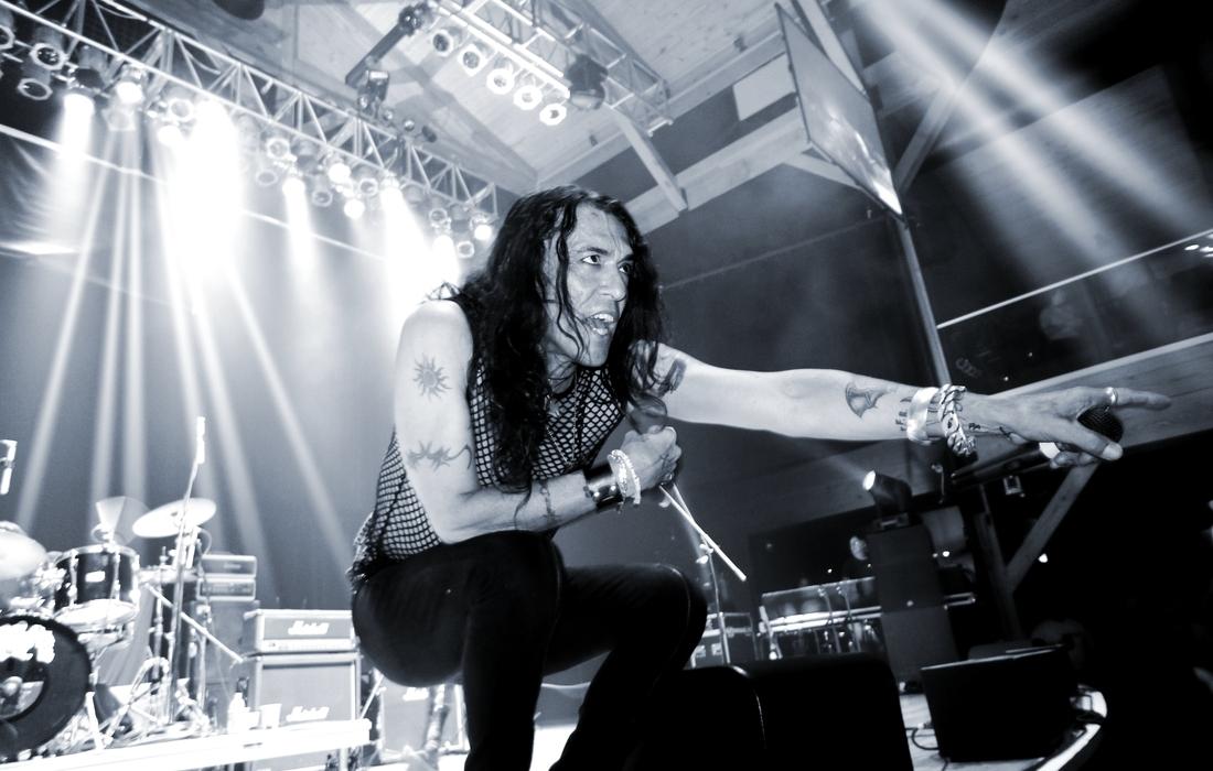 Stephen Pearcy (18+)