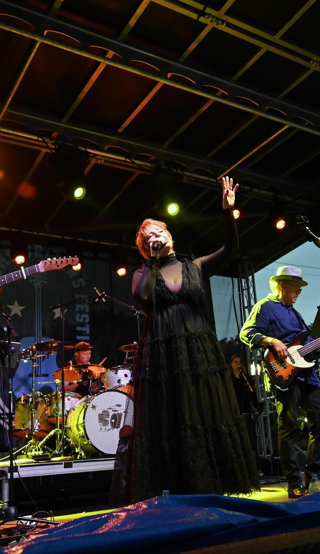 A 10,000 Maniacs live event