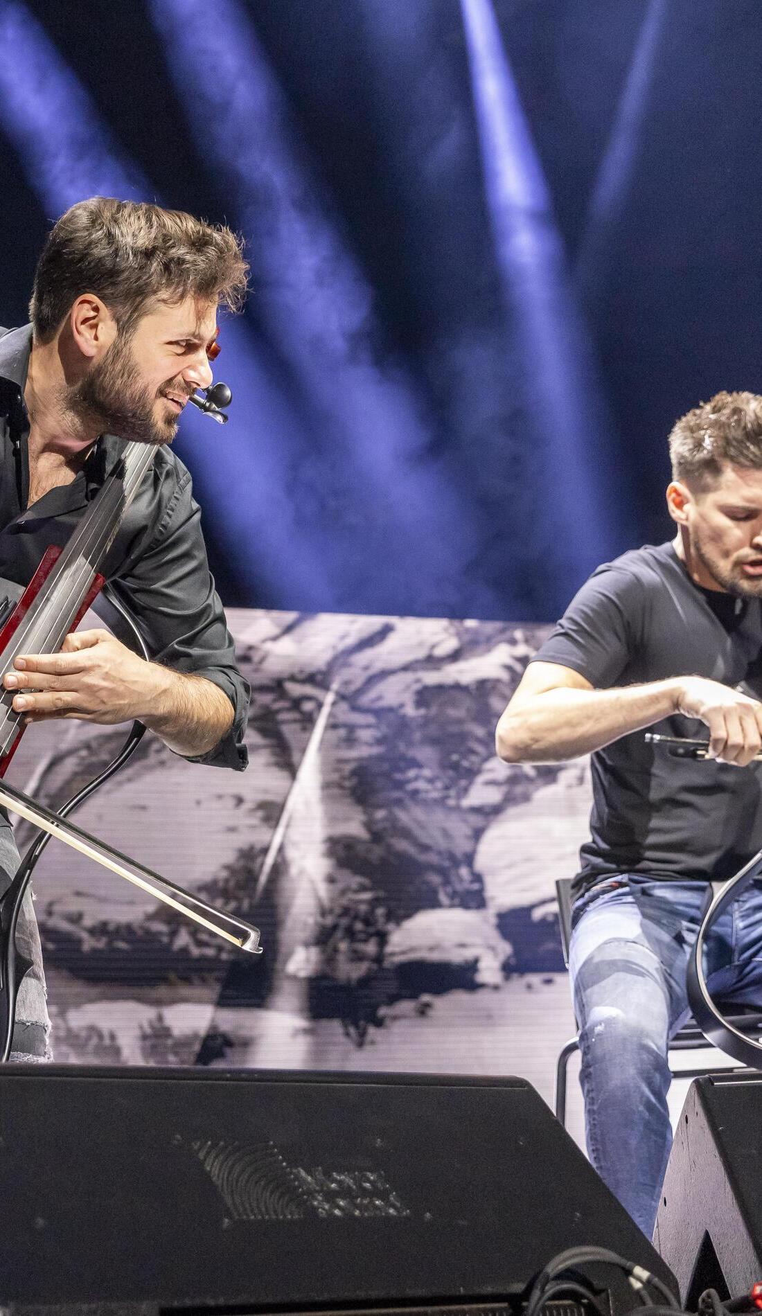 A 2Cellos live event