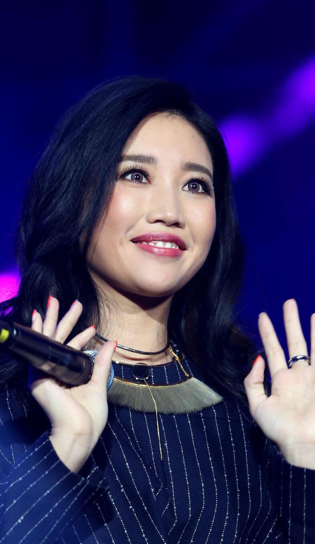 ALin Concert Tickets, 2023 Tour Dates & Locations SeatGeek