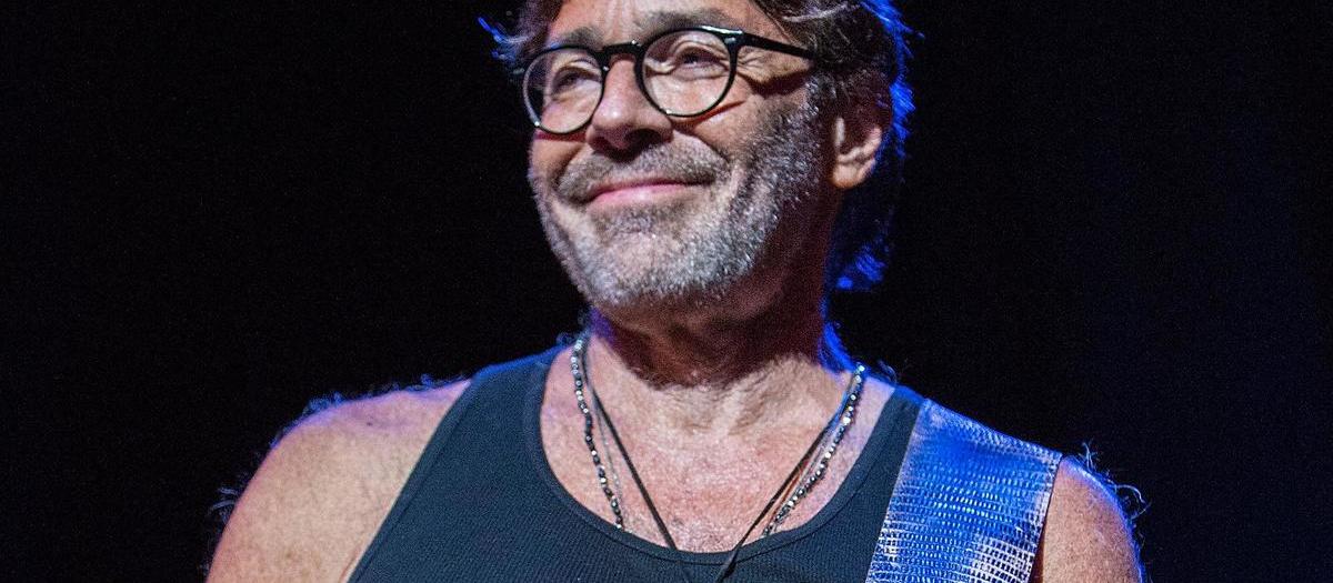 Al Di Meola Concert Tickets and Tour Dates SeatGeek