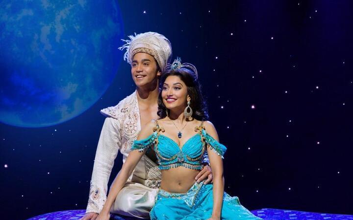500+ Civic Center Aladdin HD Terbaik