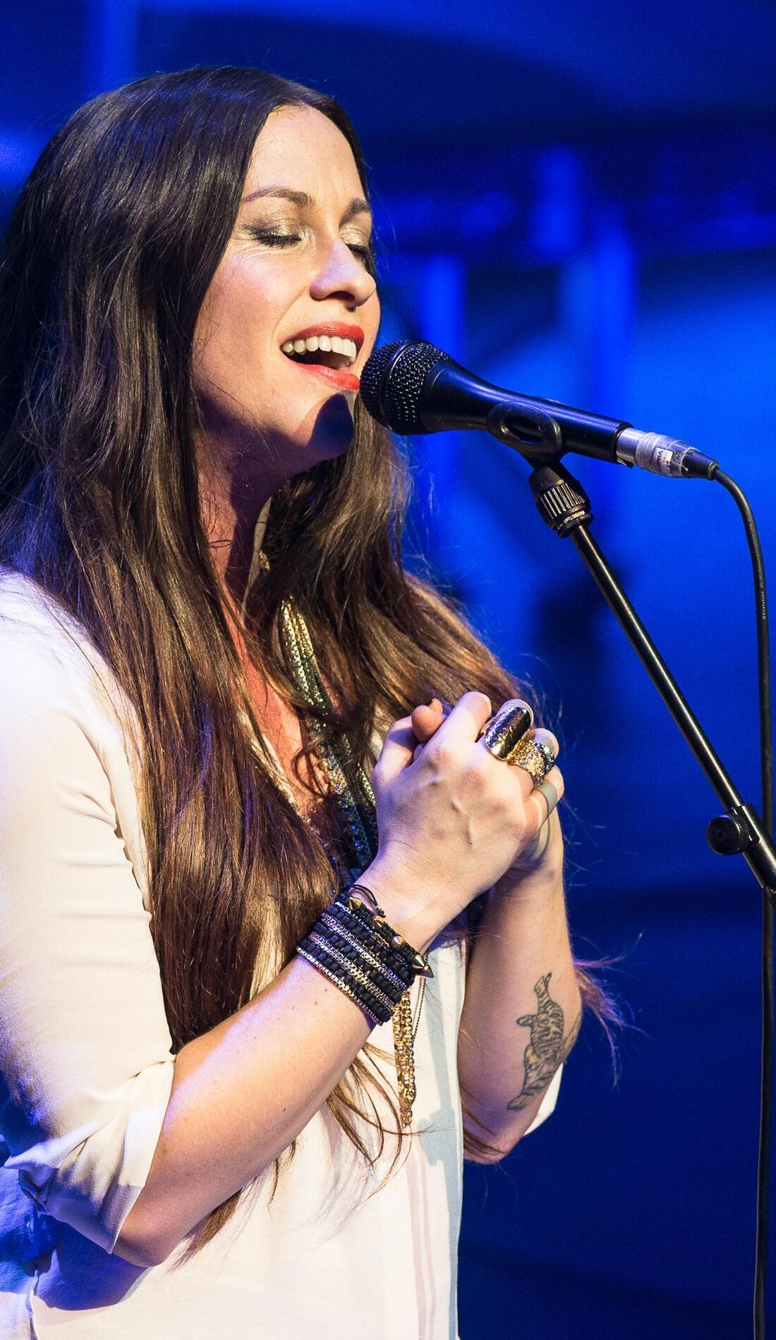A Alanis Morissette live event