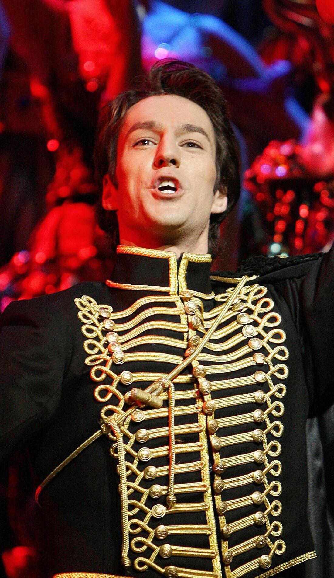 A Alexander Lewis live event