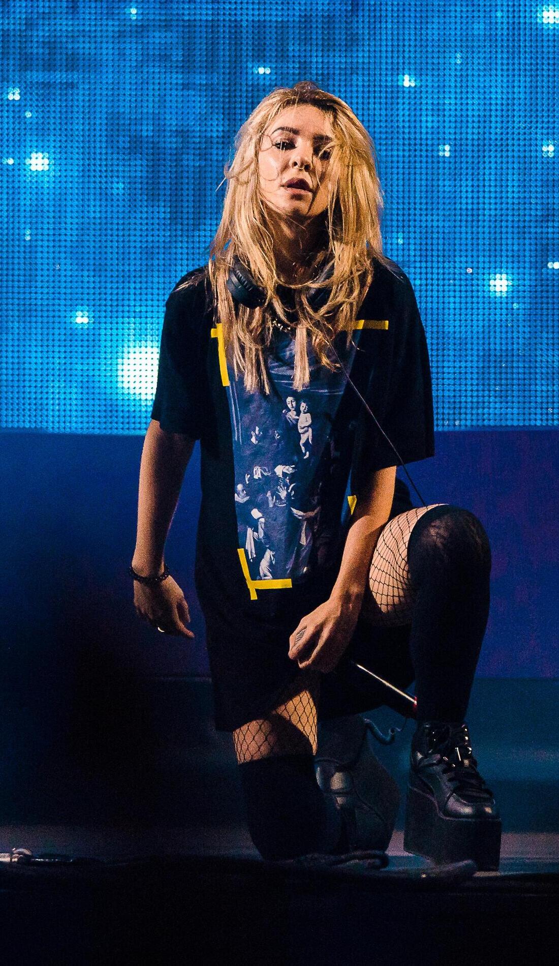 A Alison Wonderland live event