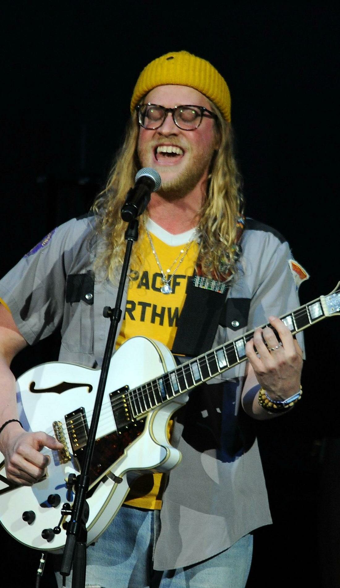 Allen Stone Concert Tickets and Tour Dates SeatGeek