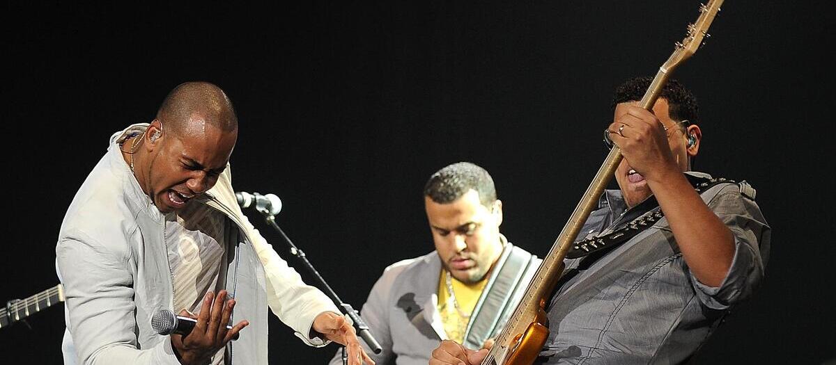 Aventura Tickets