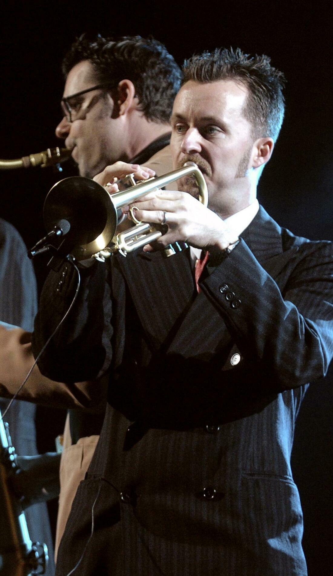 A Big Bad Voodoo Daddy live event