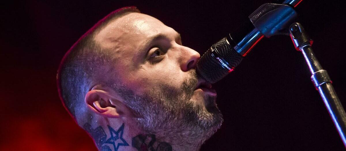 Blue October (16+)