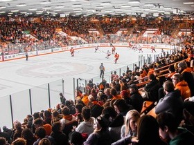 Ferris State Bulldogs at Bowling Green State Falcons Mens Hockey