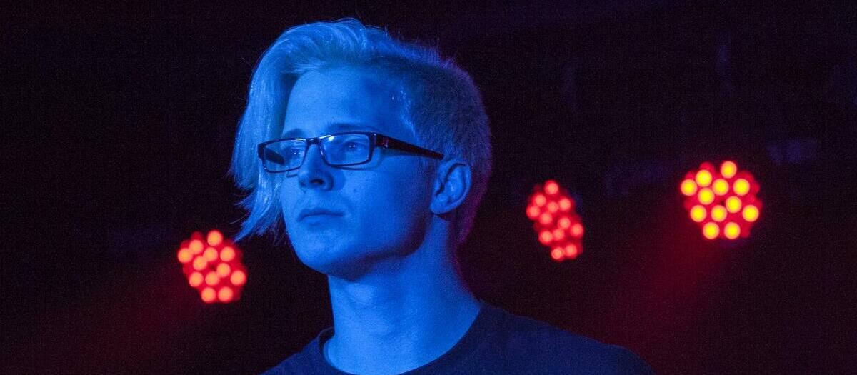 Call Me Karizma Tickets