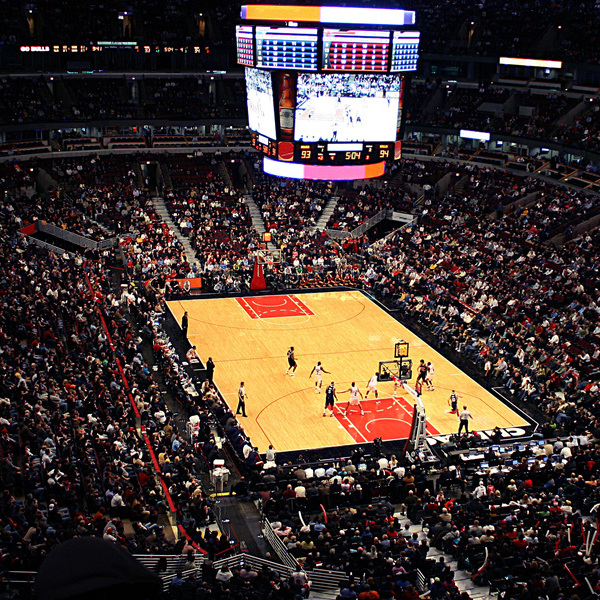 Lakers at Bulls tickets in Chicago (United Center) - Mar 27, 2025 at 7 ...