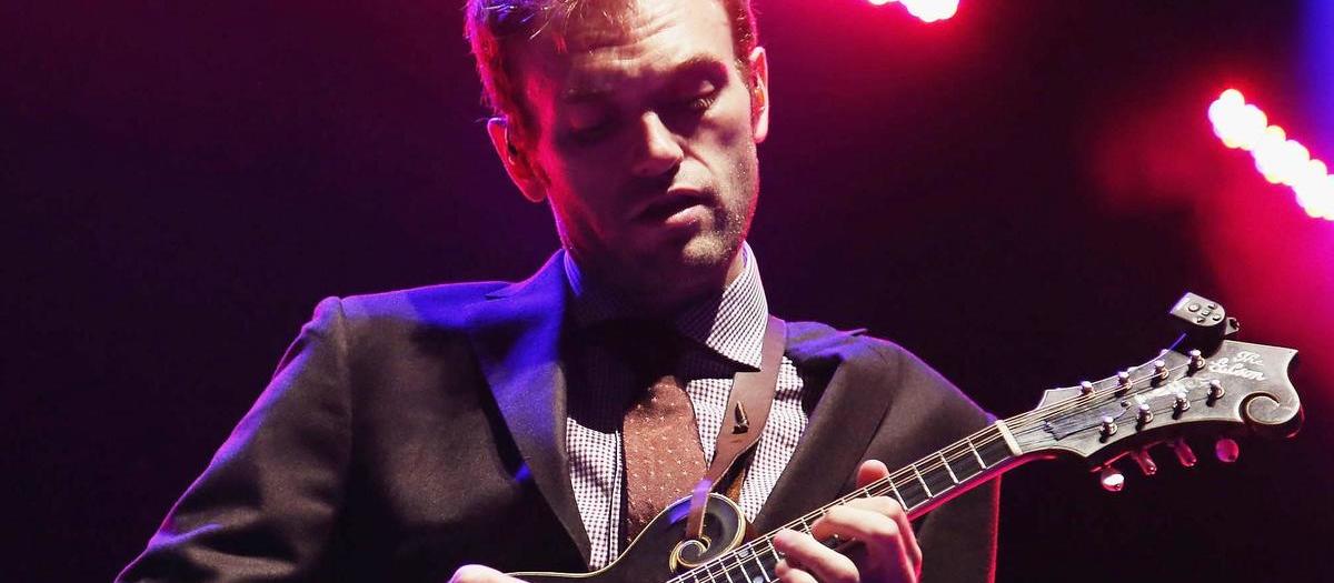 Chris Thile Tickets